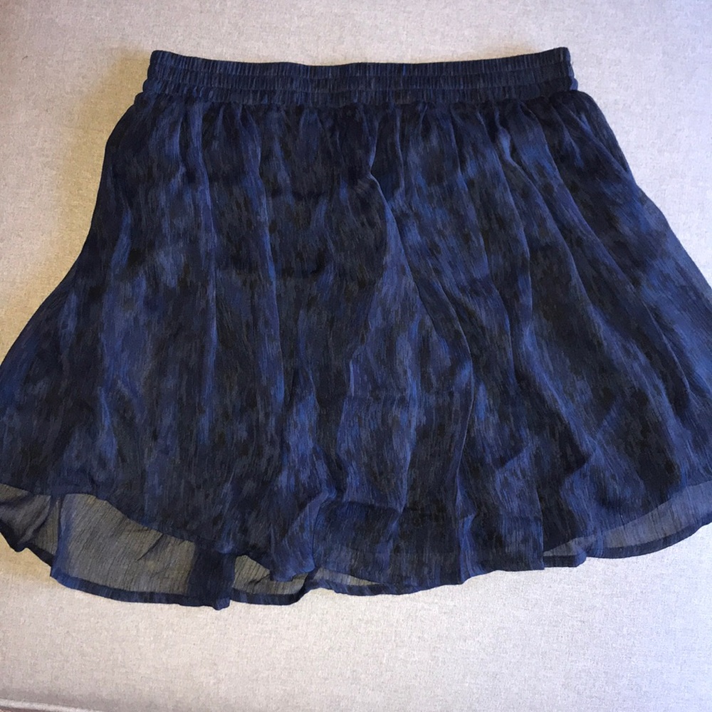 ❗️SOLD❗️Converse One Star Navy & Black Skirt